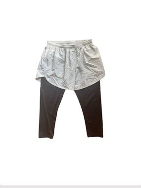 Raw Gear  women’s Two-in-One Skirted Leggings in Light Gray and Black